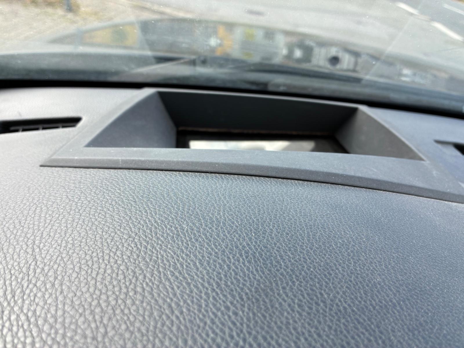 BMW 525 2008 — photo 12