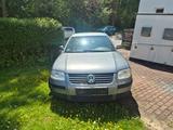 Volkswagen Passat 1.6 Comfortline Comfortline - VW Passat Gebrauchtwagen in Kassel