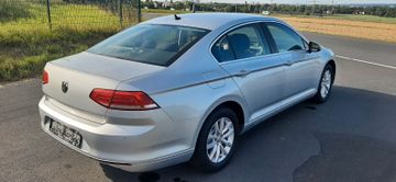 Volkswagen Passat - 3