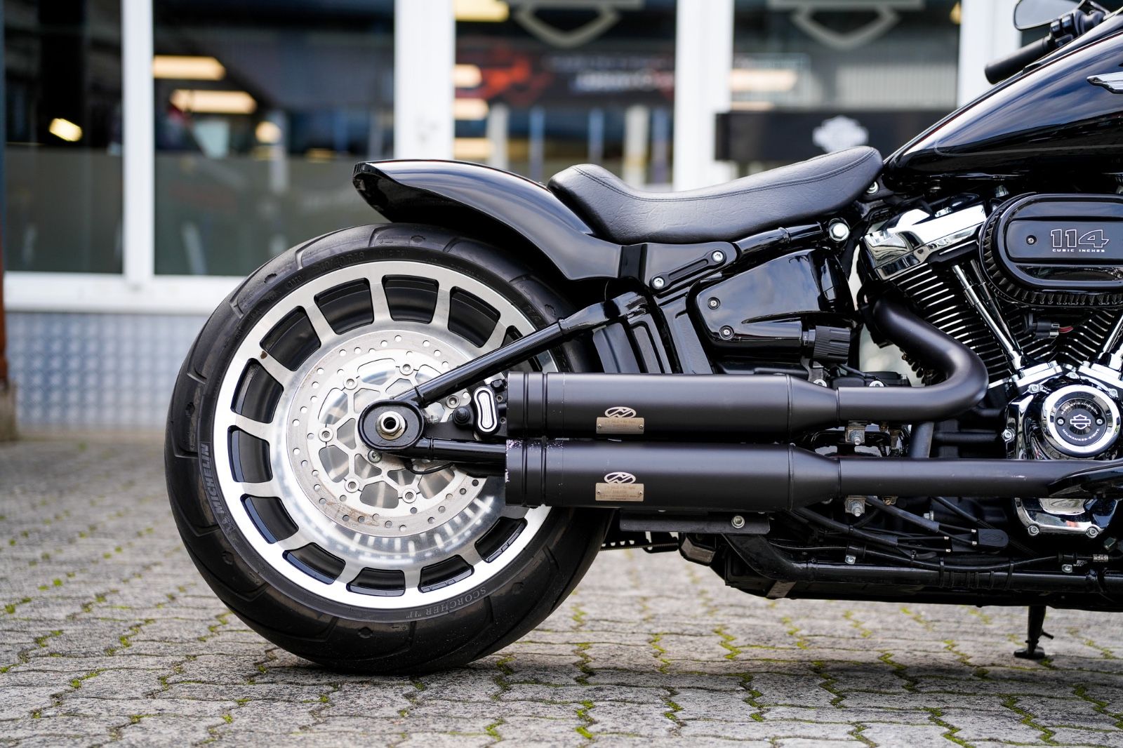 Fahrzeugabbildung Harley-Davidson SOFTAIL FAT BOY FLFBS 114 - JEKILL&HYDE -