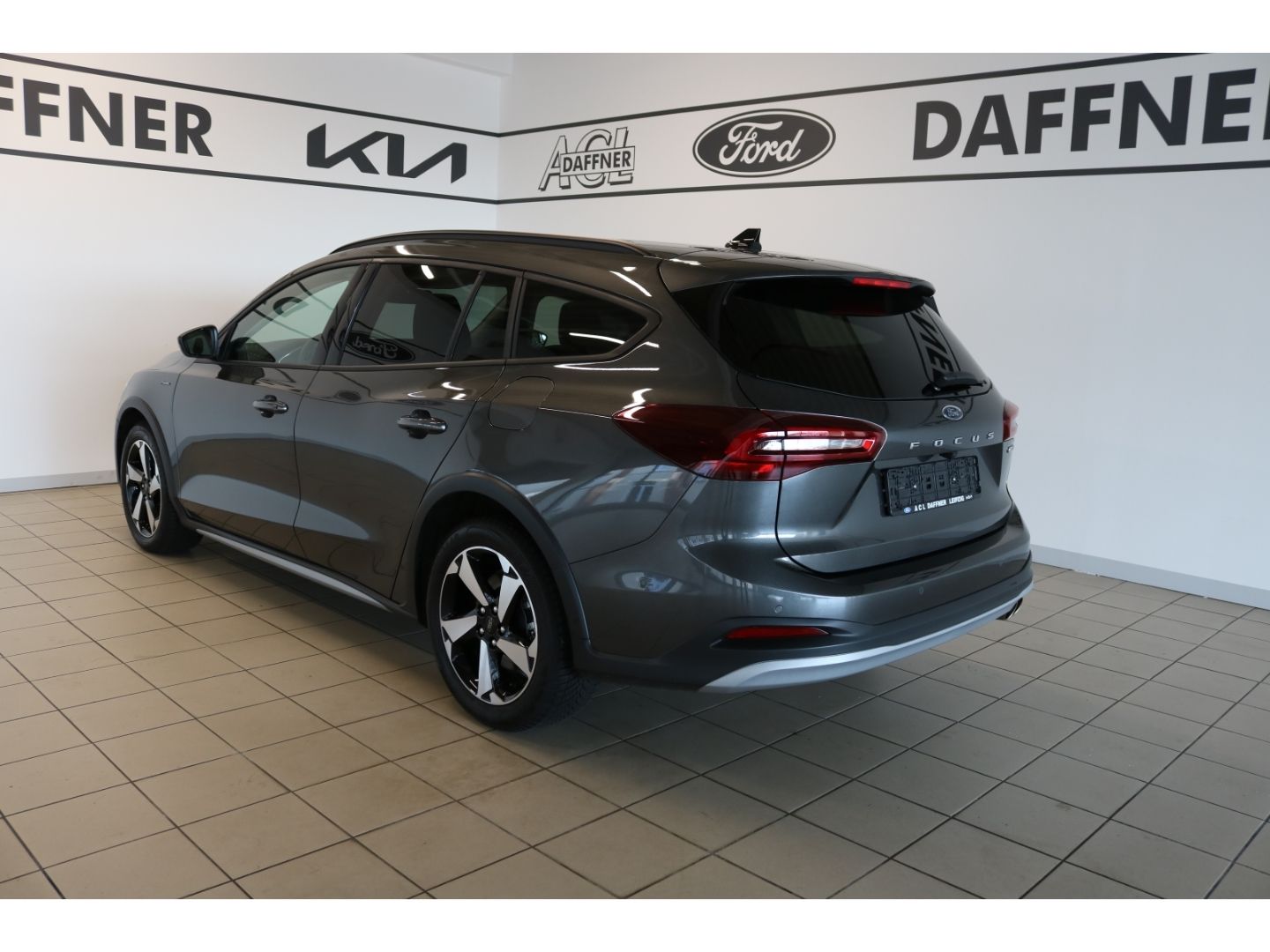 Fahrzeugabbildung Ford Focus Turnier Active X 1.0 EcoBoost Mild-Hybrid
