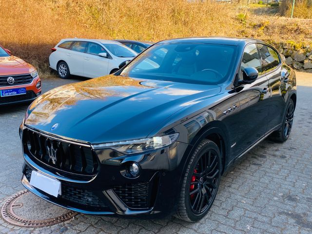 Maserati Levante 3.0 V6 GranSport Q4 21* Luft Voll Voll