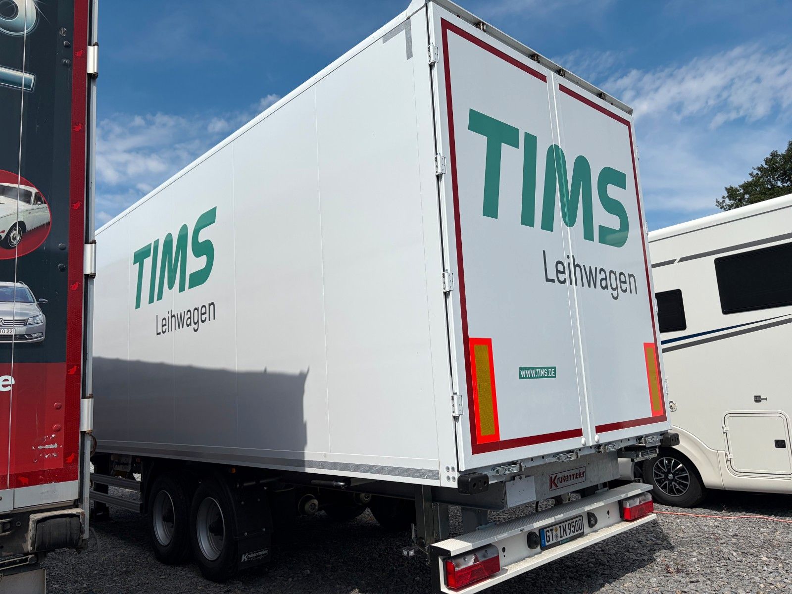 Fahrzeugabbildung Krukenmeier 10,8 t Tandem Anh. Koffer