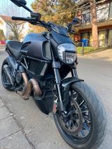 Ducati Diavel 1200 Black Carbon Titanium - DUCATI DIAVEL 1200