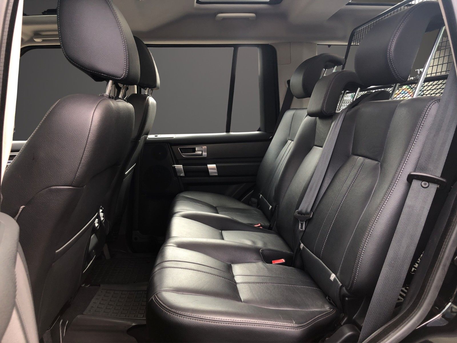 Fahrzeugabbildung Land Rover Discovery 4 SDV6 HSE Standheizung I. Hand AHK