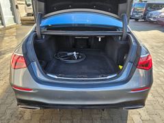 Fahrzeugabbildung S 580 e AMG Sportpaket HUD Luftfederung AD El. F