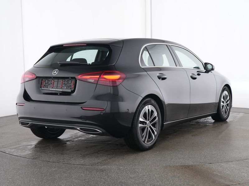 Fahrzeugabbildung Mercedes-Benz A 180 Progressive*KAMERA*LED*SPURHALTE*