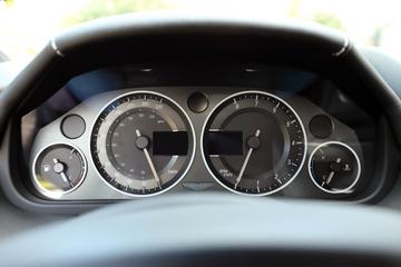 2009 Aston Martin V12 VANTAGE 照片 9