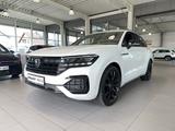 Volkswagen Touareg 3.0 TDI R-Line Matrix Pano Luft VC LM21
