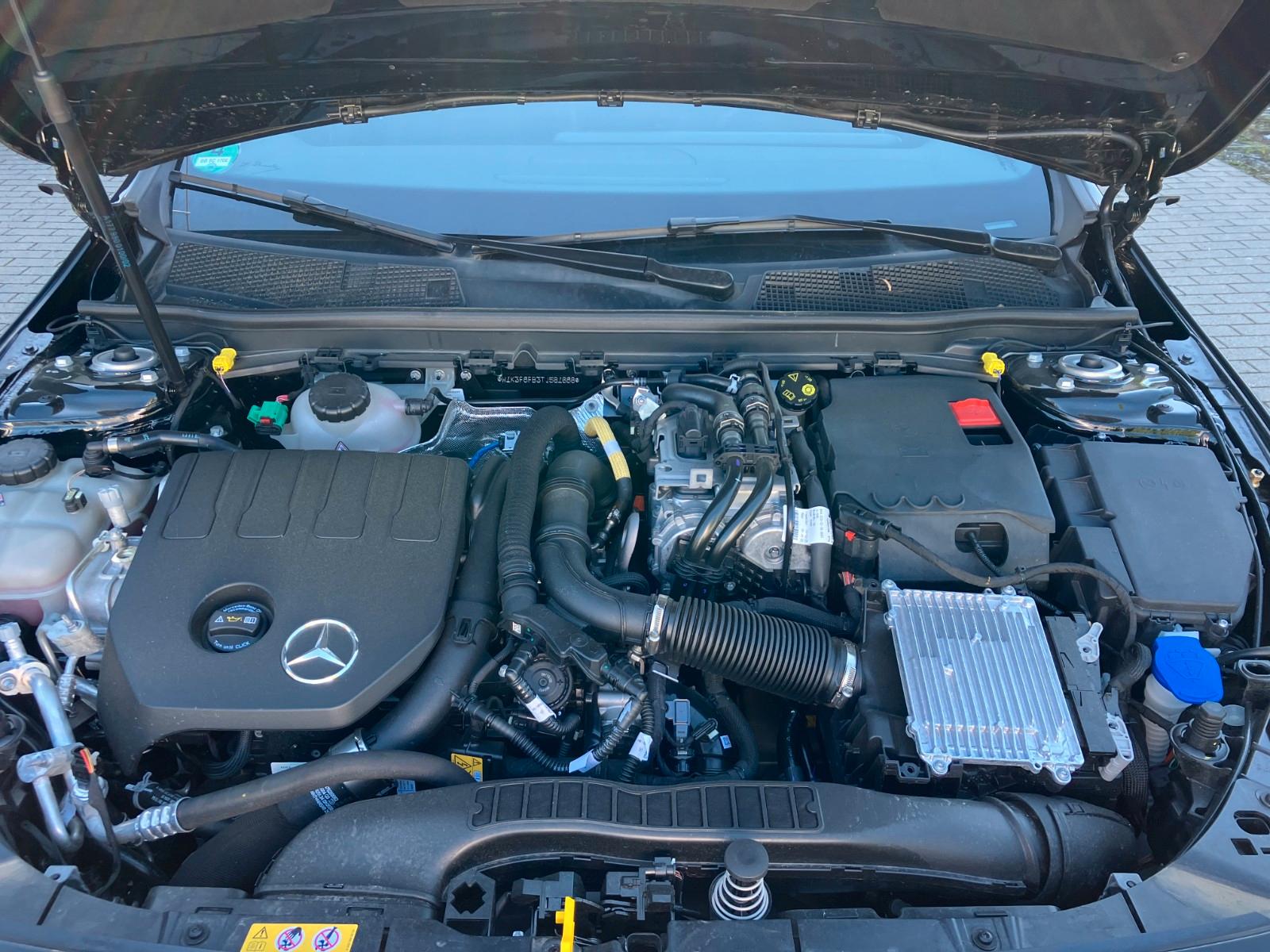 Mercedes-Benz A 250 e