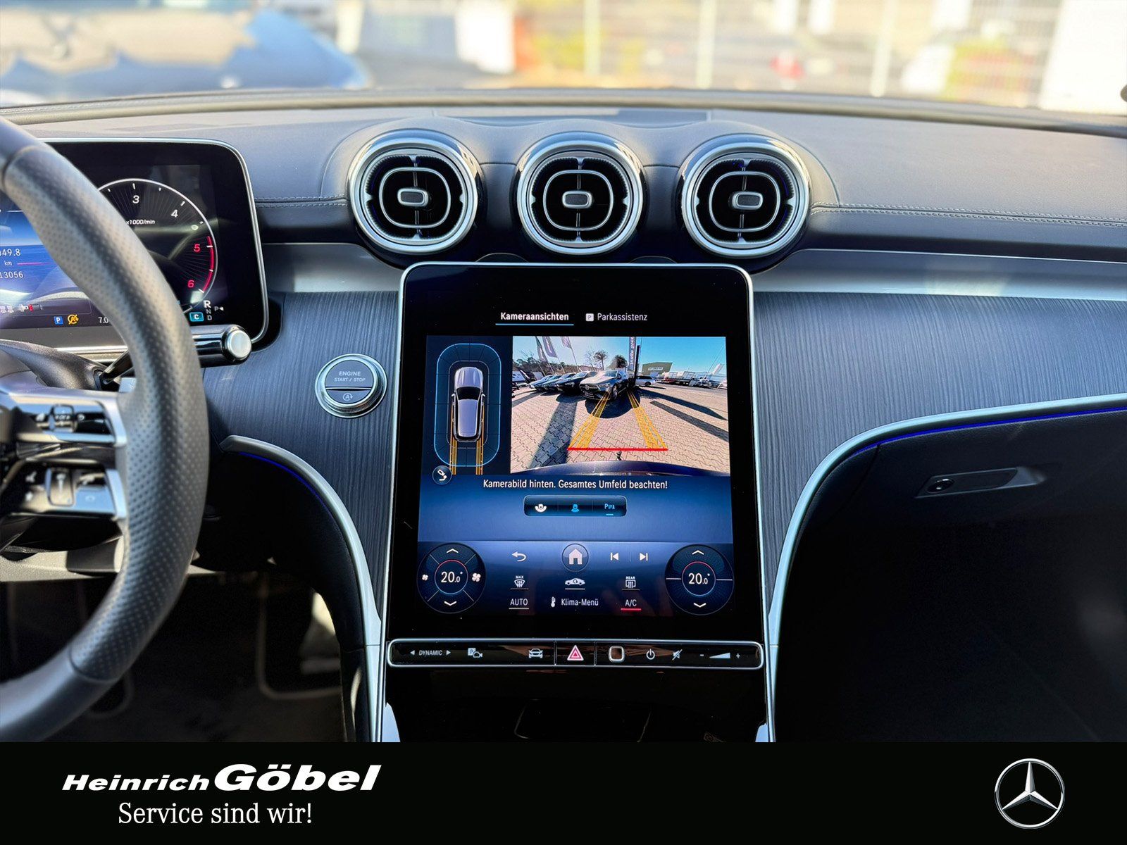 Fahrzeugabbildung Mercedes-Benz C 300 d T AMG*AHK*PANO*MEMORY*AMBIENTE*LED*