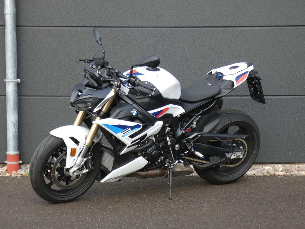 BMW S 1000 R M-Paket M-Schmiederäder, Akra,