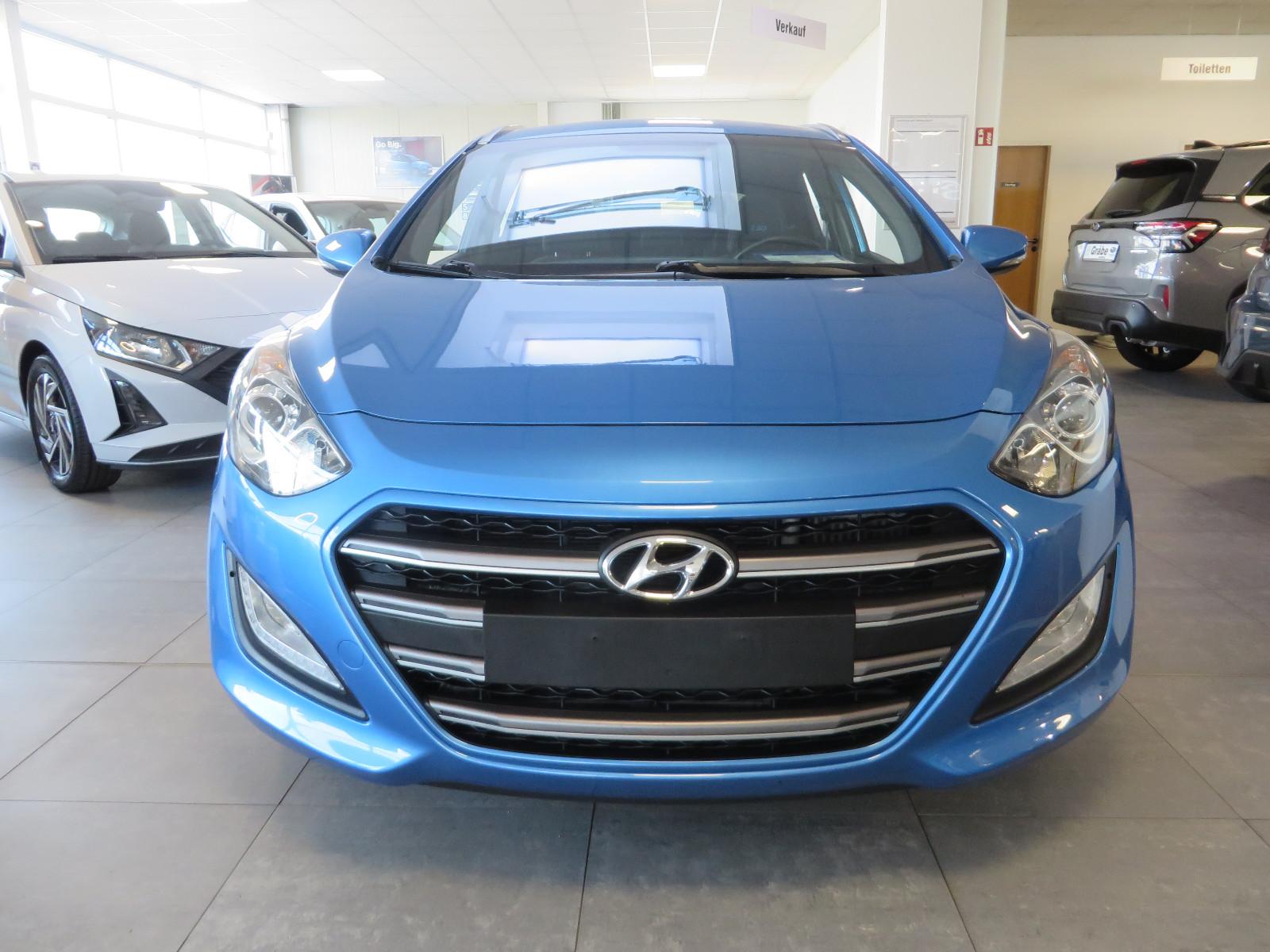 Hyundai i30 cw 1.6CRDi Passion *Sitzheiz *Lenkradheiz