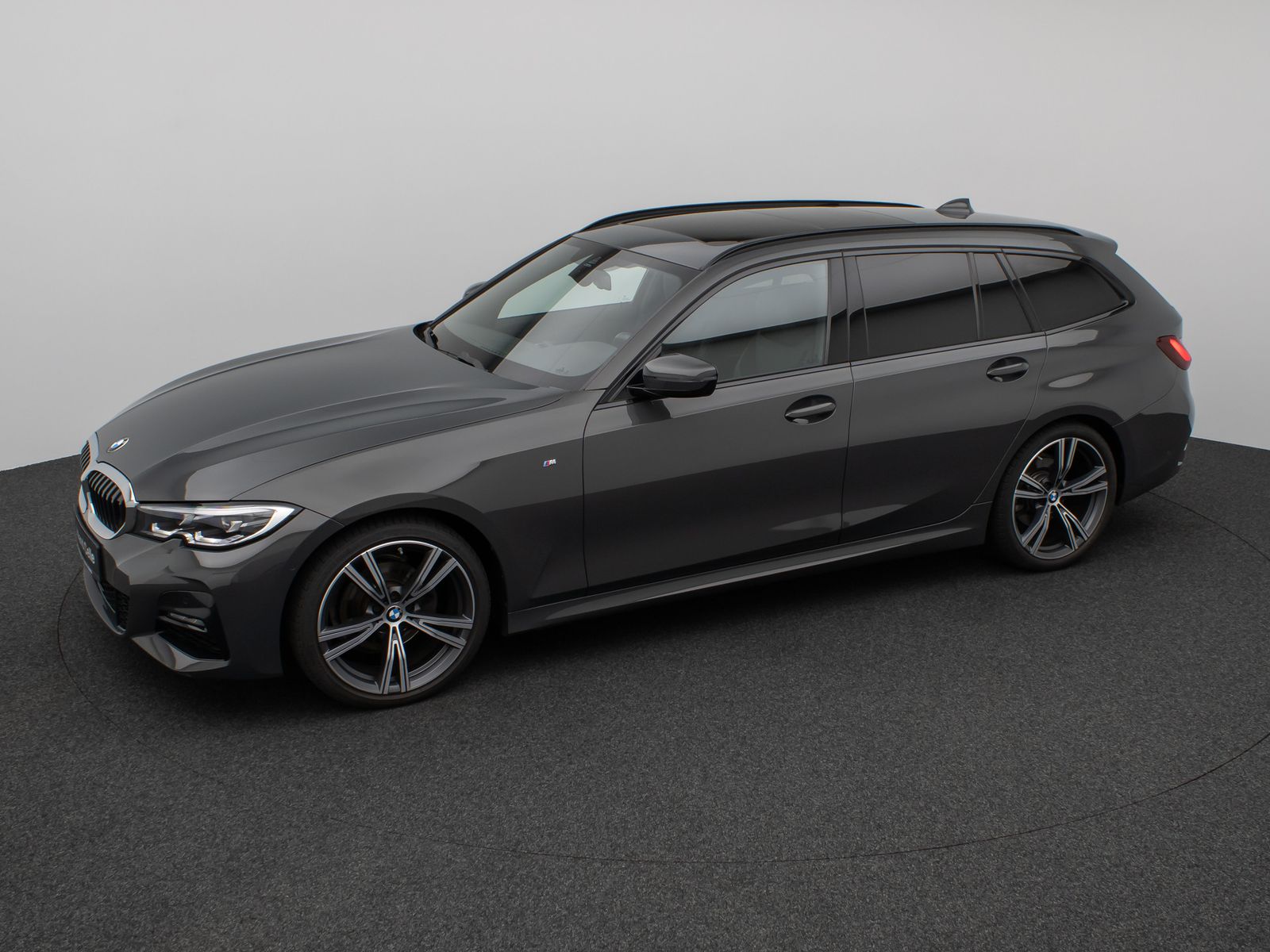 Fahrzeugabbildung BMW 320i M Sport Panorama Kamera DAB H/K AHK 19Zoll