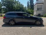 Mercedes-Benz E 350 BlueTEC T AVANTGARDE AVANTGARDE W212 S212  - Mercedes-Benz E-Klasse S212