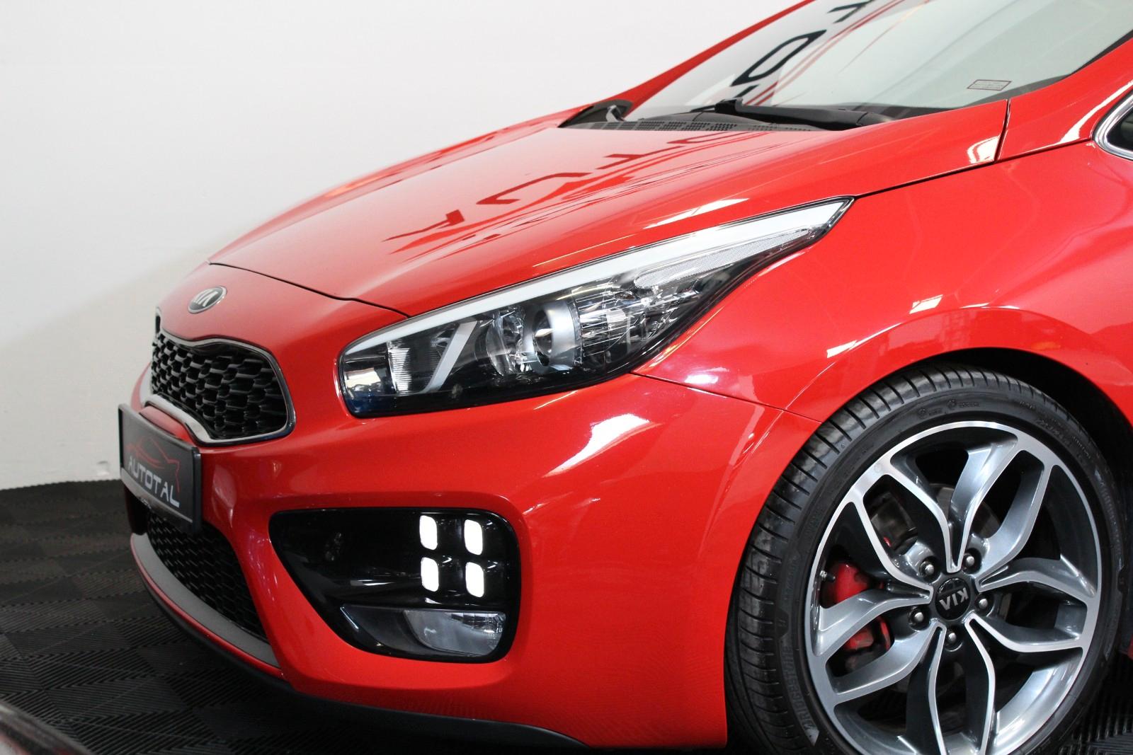 Kia pro cee'd cee'd / GT*204 PS*LED*Scheckheft*