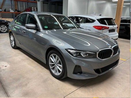 Image of BMW 320