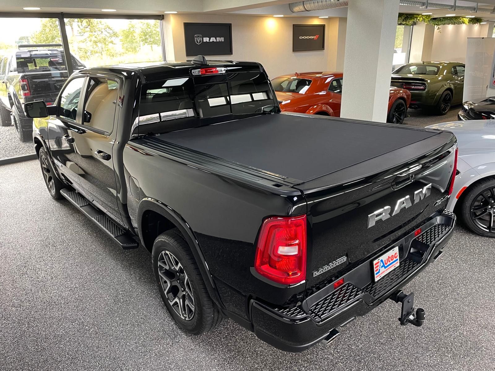 Fahrzeugabbildung Dodge 2025 LARAMIE SPORT 3.0L HURRICANE-BAK REV.-VFW