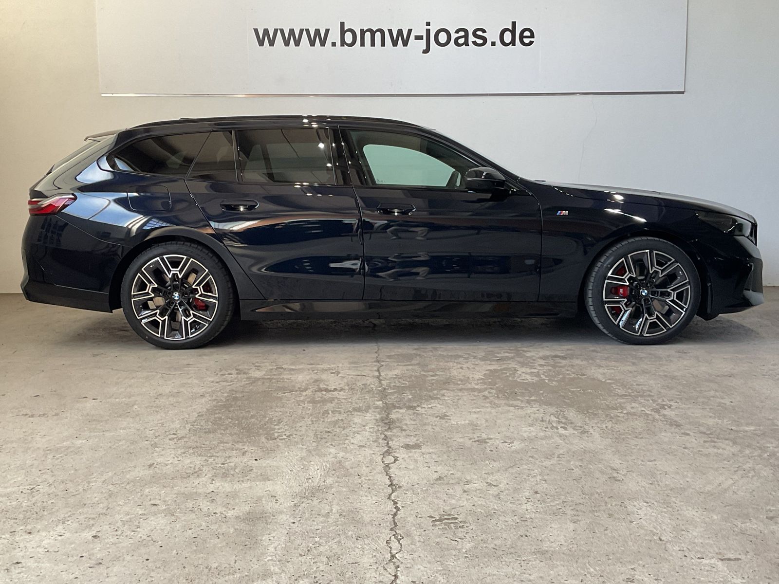 Fahrzeugabbildung BMW 540d xDrive M Sport AHK B&W PanoDach Sportpaket
