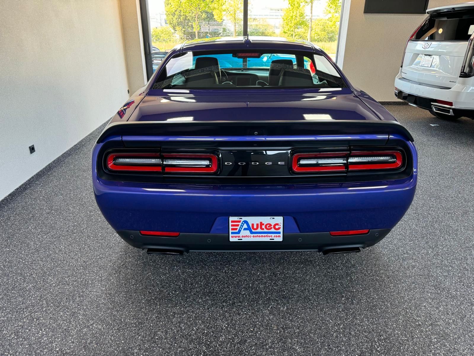 Fahrzeugabbildung Dodge CHALLENGER HELLCAT JAILBREAK-LAGUNA-WAVE CARBON