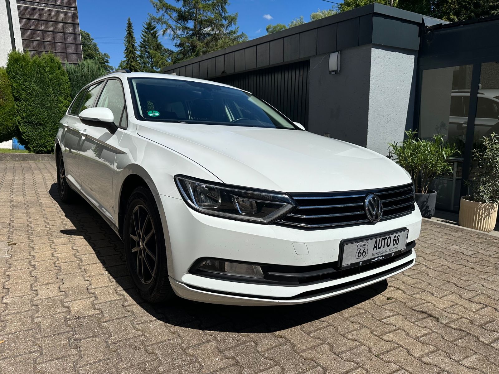 VW Passat Variant 2.0TDI DSG|Navi|AHK|Kamera