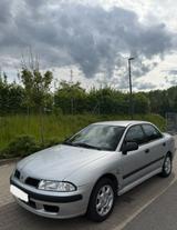 Mitsubishi Carisma 1.8 GDI Comfort - silberne Mitsubishi Carisma