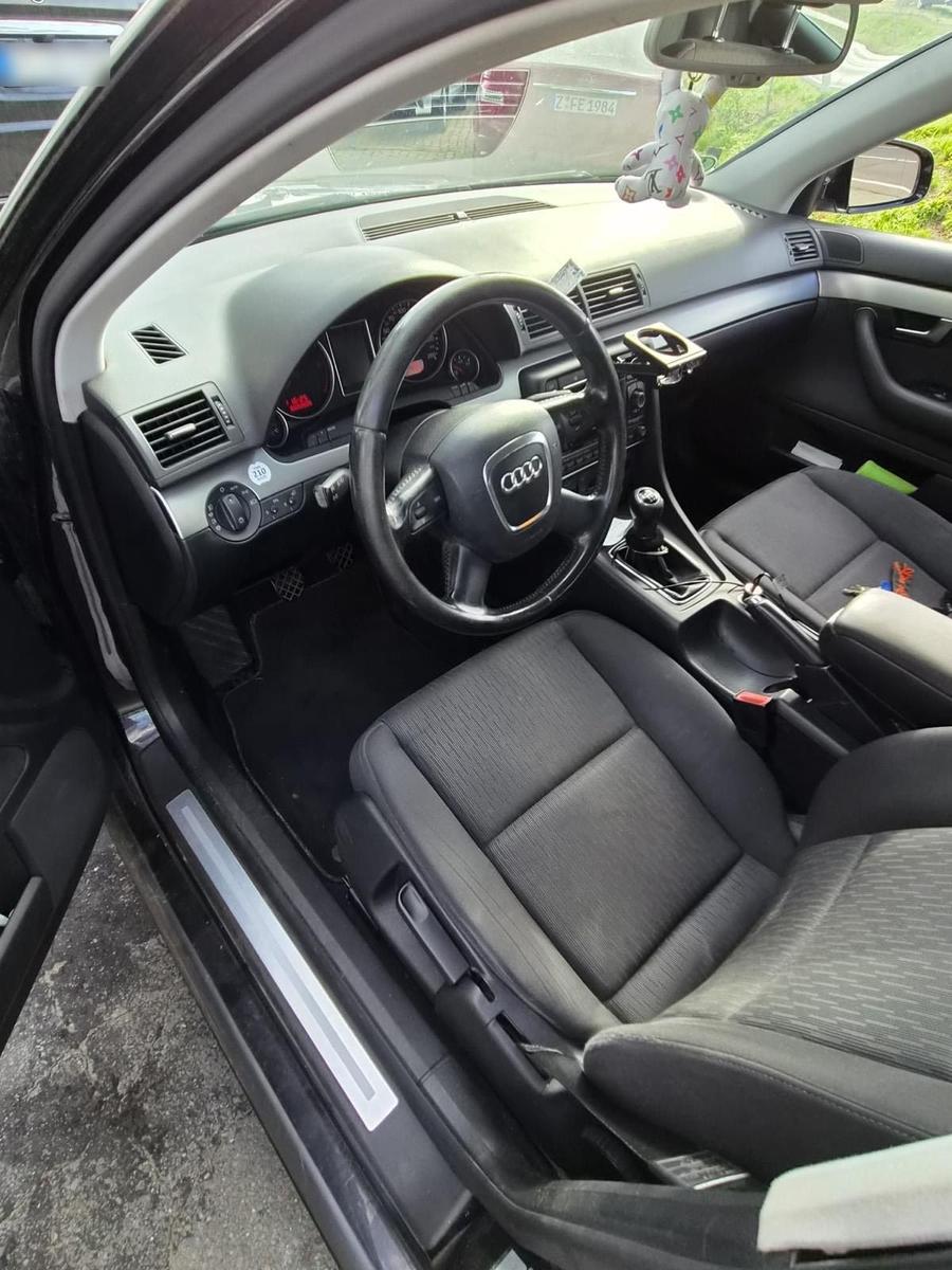 Audi A4 2007 — photo 5