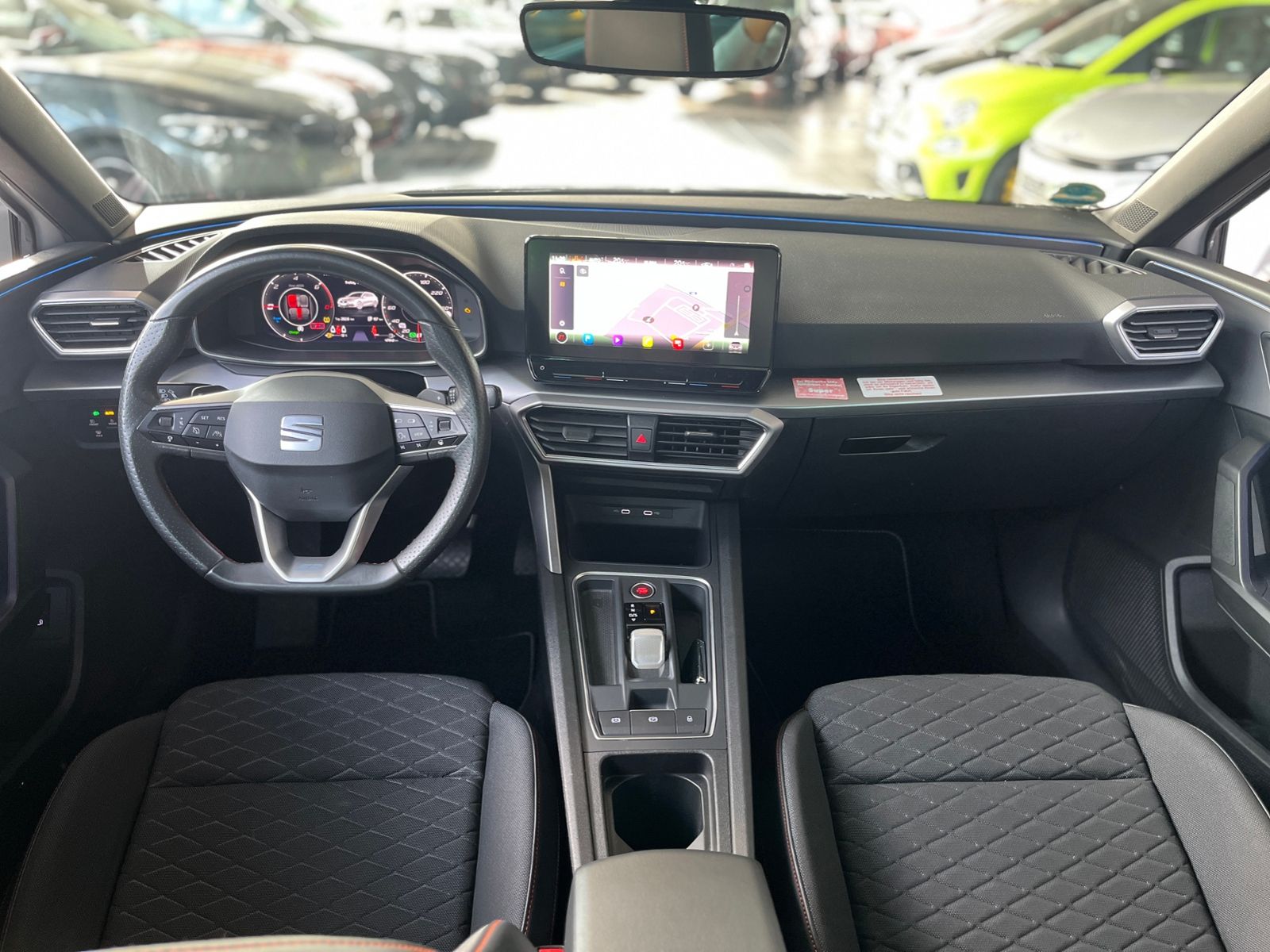 Fahrzeugabbildung SEAT Leon Sportstourer FR e-Hybrid LED NAVI ALU
