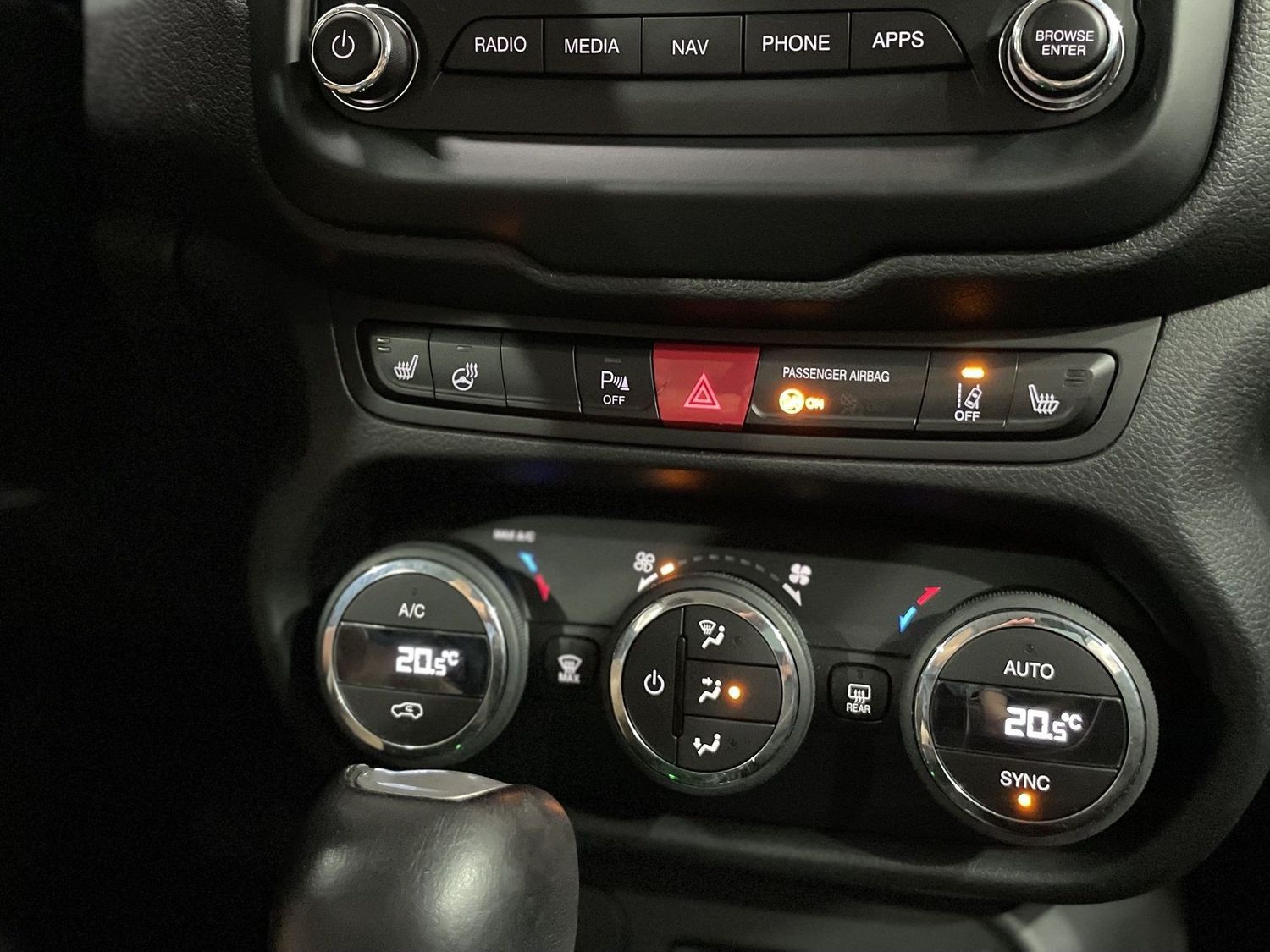 Fahrzeugabbildung Jeep Renegade Limited 4WD#Bi-Xen#ACC#Spur#Keyless#Bea