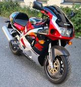 Suzuki Gsx- r 750 - SUZUKI 1998 GSX 750