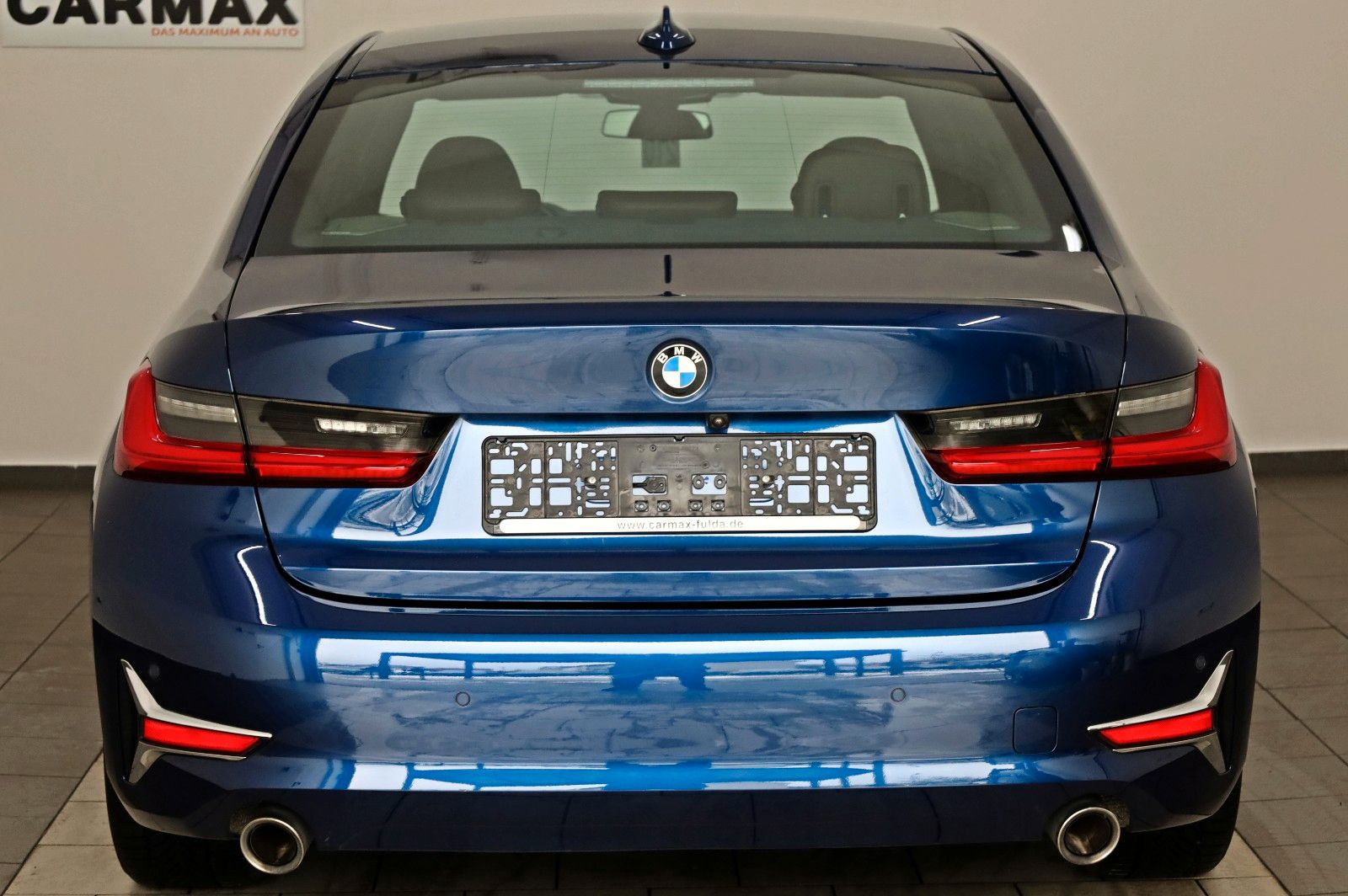 Fahrzeugabbildung BMW 330dA xDrive Luxury Line Leder,Navi,LED,SH,SD