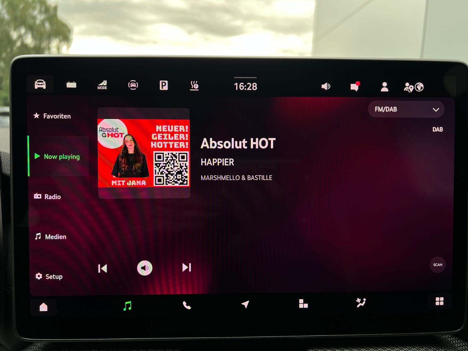Fahrzeugabbildung SKODA Kodiaq Sportline 1.5 TSI IV DSG *AHK, Navi, ACC*