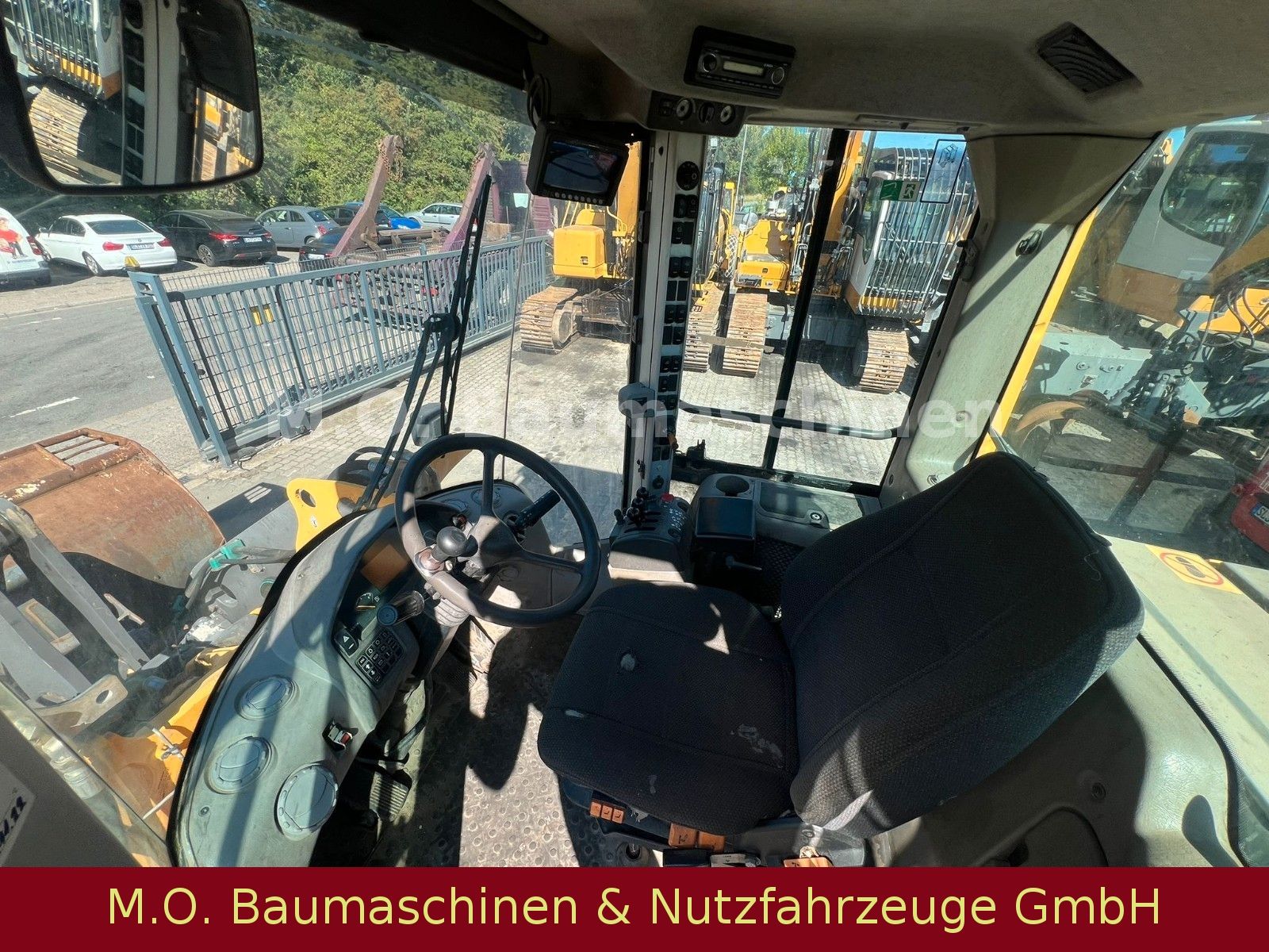 Fahrzeugabbildung Volvo L60G / Hochkippschaufel / AC /