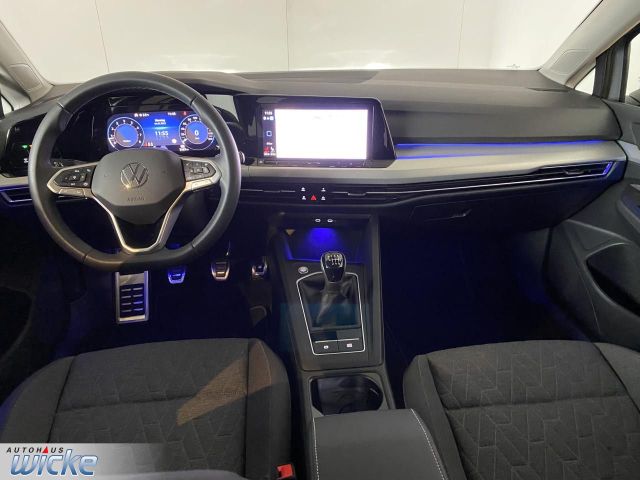 Golf VIII Variant 1.5 TSI Move NAVI KLMA LED AHK