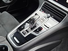 Fahrzeugabbildung Panamera GTS Luftfederung AD Niveau El. Panodach