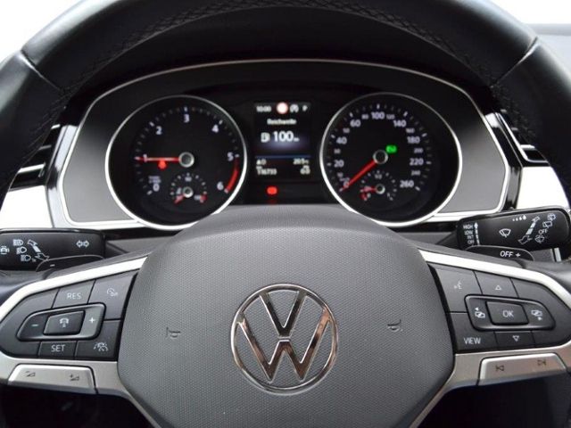Passat Variant 2.0 TDI DSG Elegance IQ.DRIVE/AHK