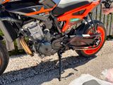 KTM Duke 890 GP - KTM 890 DUKE GP
