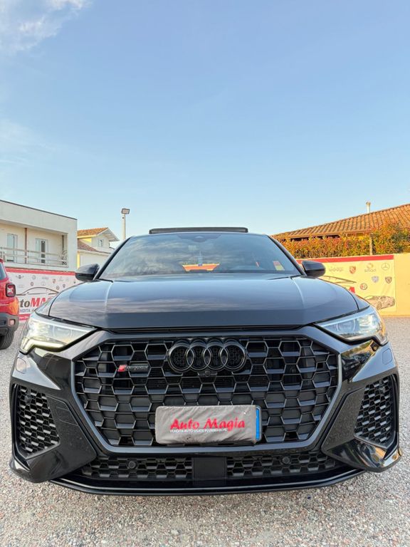 Image of Audi Q3