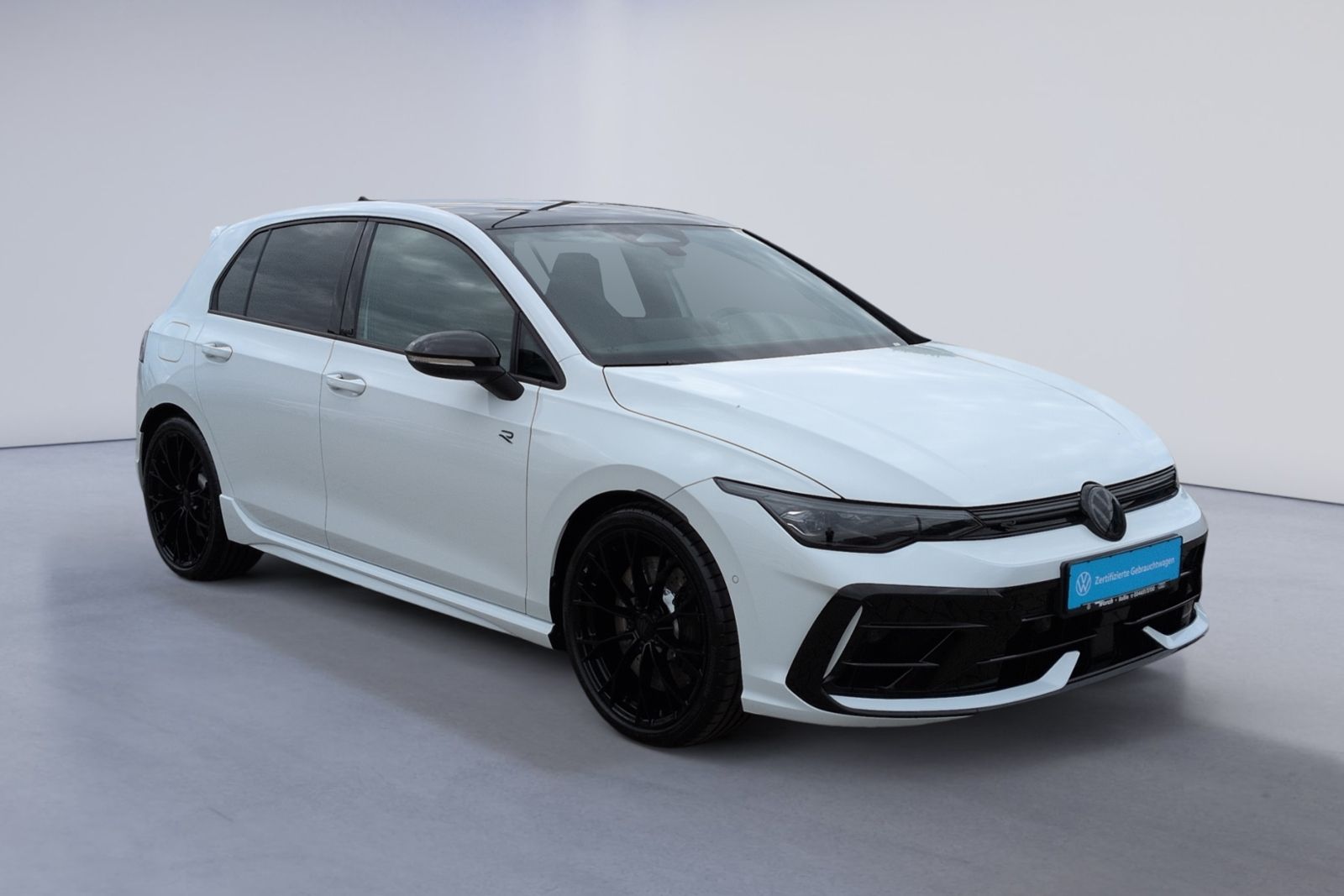 Golf R BLACK EDITION  AKRA+PANO+DCC+H&K+MATRIX+