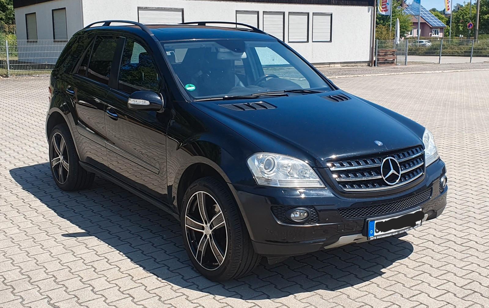 Mercedes-Benz ML 320