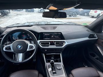 BMW 330e XDRIVE A M Sport Head-Up HiFi DAB LED WLAN