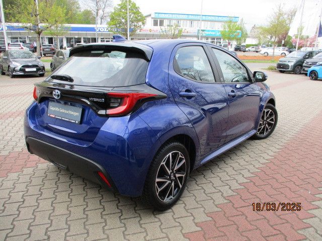 Fahrzeugabbildung Toyota Yaris Hybrid Team Deutschland