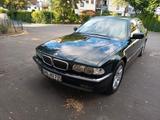 BMW 735i A - - BMW 735 aus 2000