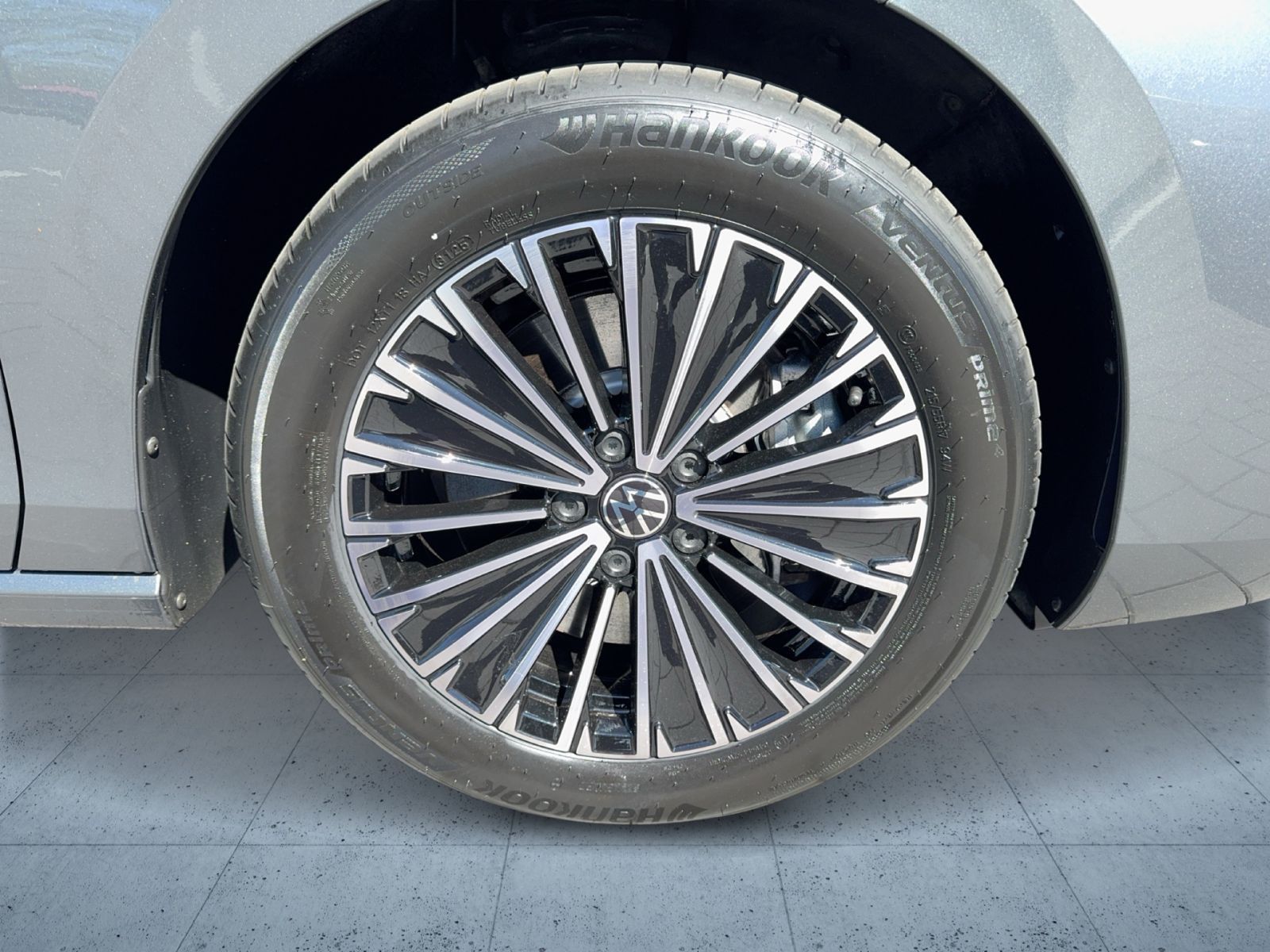 Volkswagen Passat Variant - Bild 8