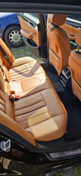 BMW 520d Touring A - Luxury Line - BMW 520: 520d Luxury