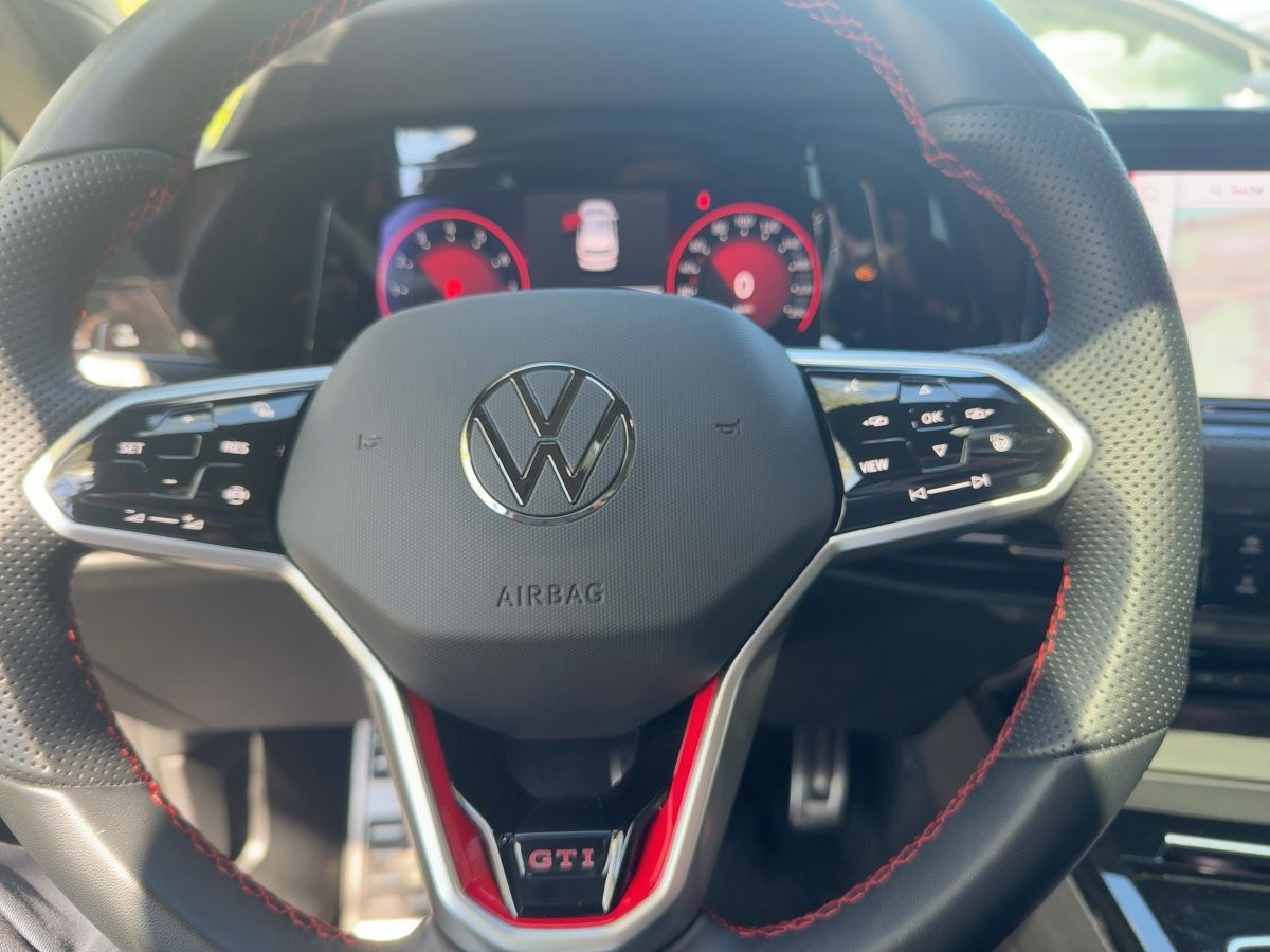 Volkswagen Golf - Bild 10