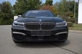 BMW M760Li xDrive Limousine Saphirschwarz / Fionarot - BMW 760 Gebrauchtwagen