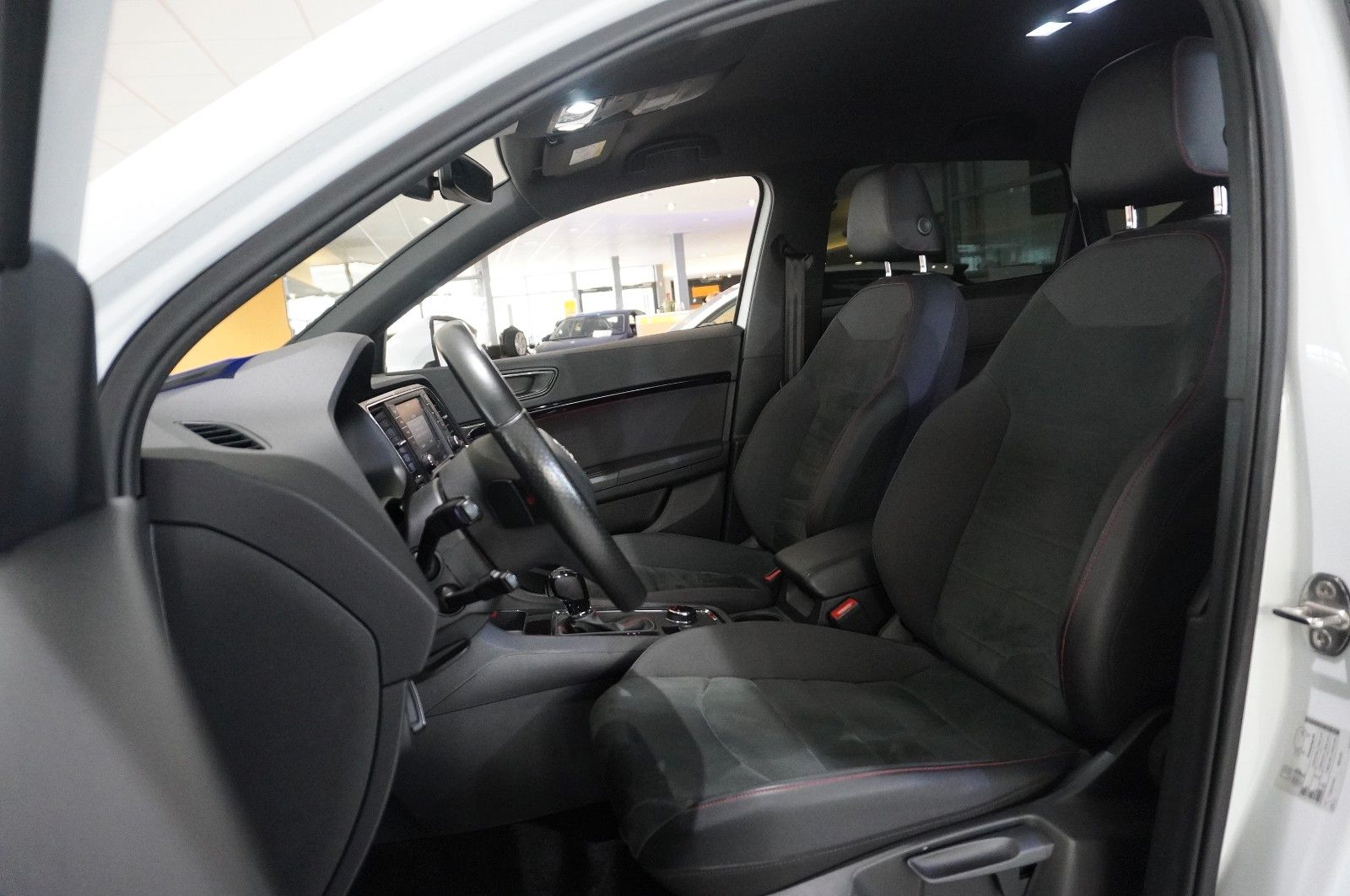 Fahrzeugabbildung SEAT Ateca 2.0 TDI FR SPORT DSG NAVI/LED/KAMERA/AHK