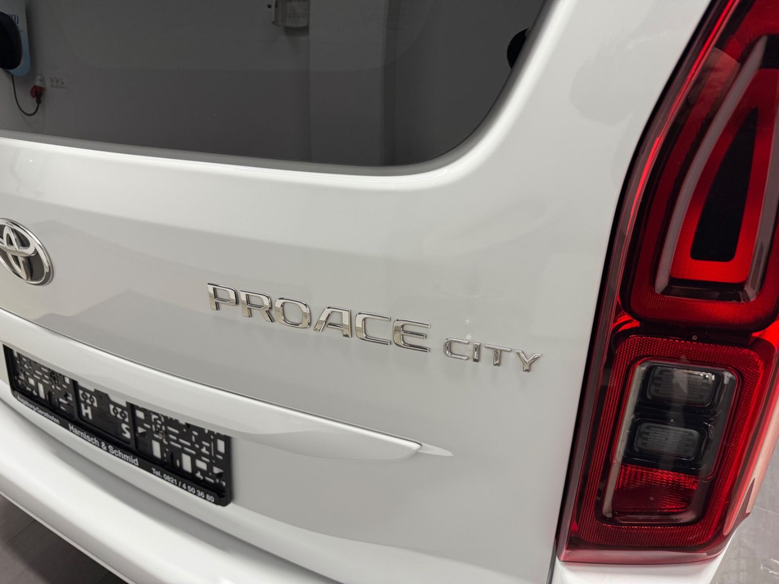 Fahrzeugabbildung Toyota Proace City Verso L1 Shuttle, Apple Car Play