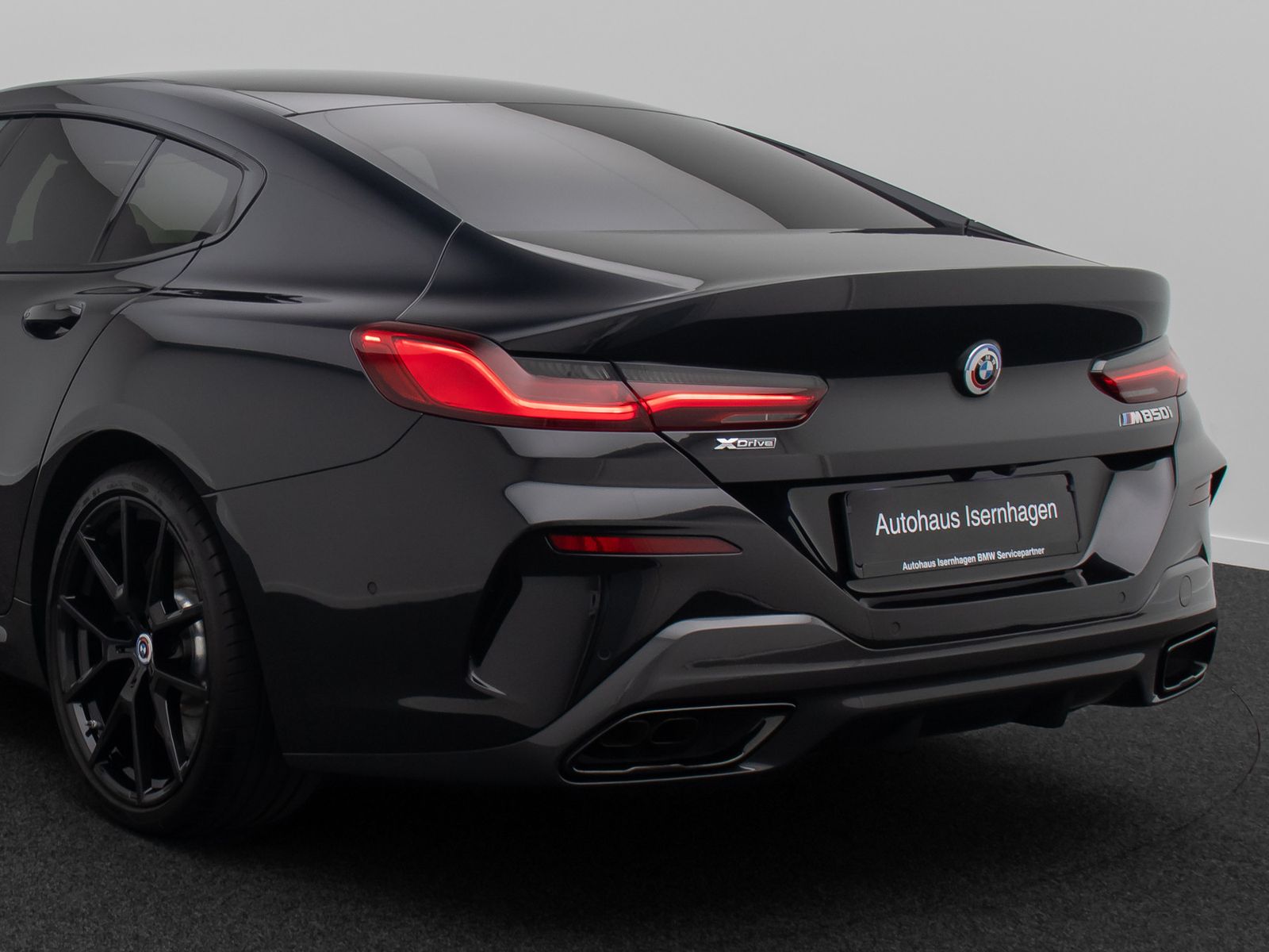 Fahrzeugabbildung BMW M850i xD Gran Coup&eacute; 360&deg; DAB Laser SoftClose 20"
